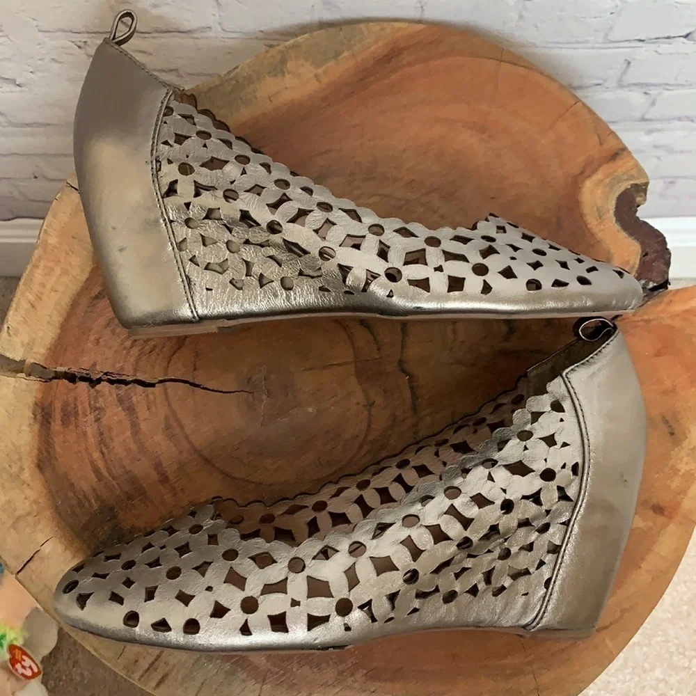 Jeffrey Campbell Delaisy Wedges